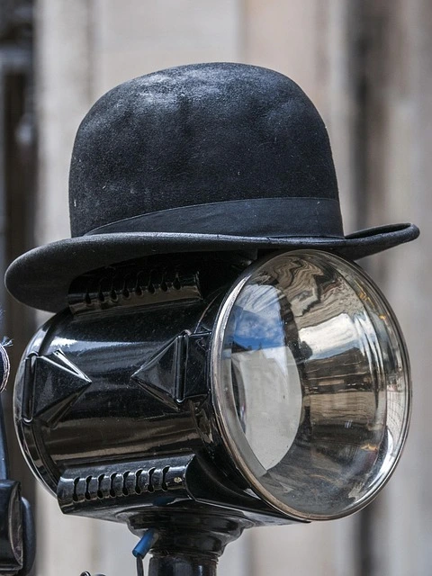 Black Hat over Lamp